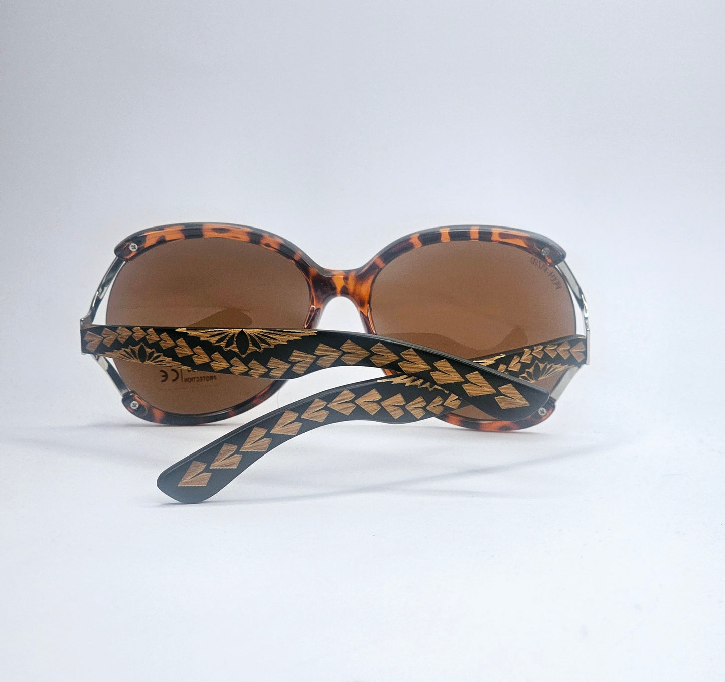 Nesian Womens Round Shades (Leopard)